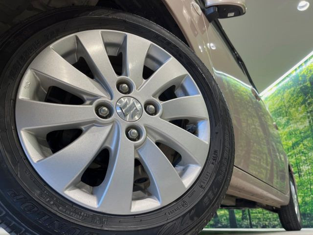 �y����14�C���`�A���~�z�C�[���z�O�ςɃ}�b�`���������A���~�z�C�[���𑕒����Ă���܂��B�e��ЊO�A���~�z�C�[����A�X�^�b�h���X�^�C�����戵�����Ă���܂��B���񂲑��k����������