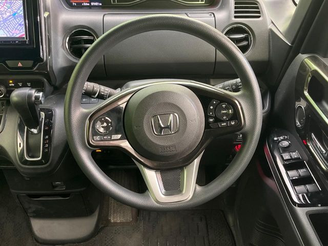 �y�X�e�A�����O�X�C�b�`�z�^�]���A�O������ڐ������炷���ƂȂ��A�I�[�f�B�I���̑��삪�\�ȕ֗��@�\!���S&���K�ȃh���C�u�����o���Ă���܂���