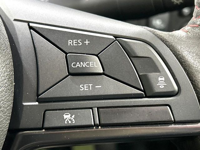 �y�C���e���W�F���g�N���[�Y�R���g���[���z�������H�ł̒��������s���y��!�����ő��x��ۂN���[�Y�R���g���[�����A�Փˌy���V�X�e���ƘA�g���A�O���̎ԗ������m���ĎԊԂ�ۂ悤�ɑ��x���߂��Ă���܂�!!