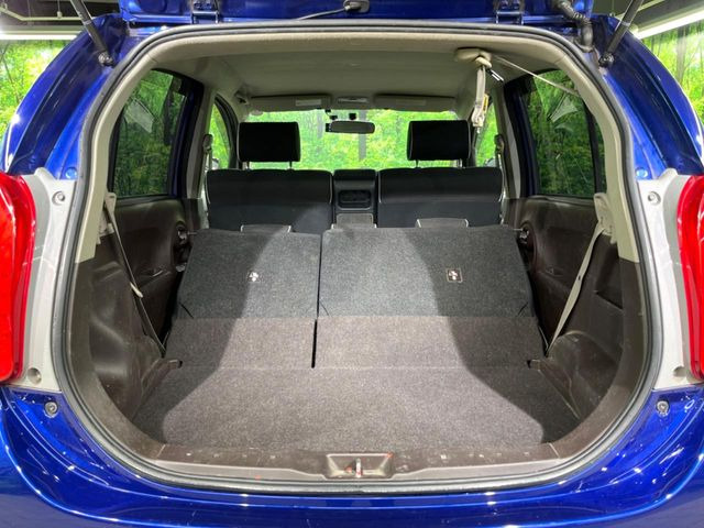 ���i�̂���������ʋ΁A���}���ɏ\���ȉ׎��X�y�[�X���m�ۂ��Ă���܂��B�Z�J���h�V�[�g��|���ƁA�傫�ȉו��̐ύڂ��\�ł���