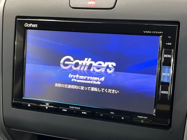 �y�����i�r�z�l�C�̏����i�r�𑕔����Ă���܂��B�i�r�̎g���₷���͂������A�I�[�f�B�I�@�\���[��!�L�����v�◷�s�͂������A�ʋ΂┃�����ȂǕ��i�̃h���C�u���y�����Ȃ�͂���