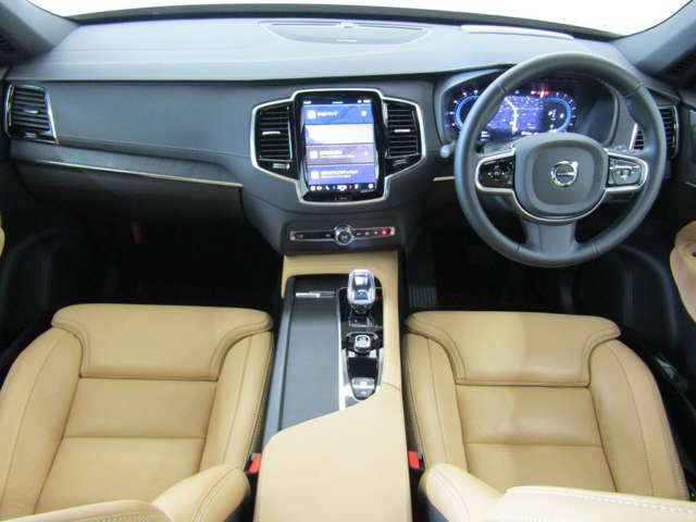 XC90ウルトラ B5 AWD 4WD