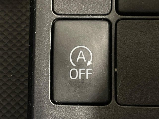 �y�A�C�h�����O�X�g�b�v�z�ԐM����a�؂Œ�Ԃ����ۂɃG���W�����~���A���ʂȔR���̏����}���܂��B�R��������ی�ɂȂ���@�\��G���W���̓u���[�L�𗣂��΍Ďn�����܂��B