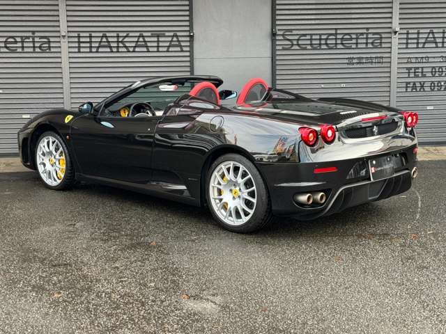 電動オープン(車内のスイッチで開閉できます)