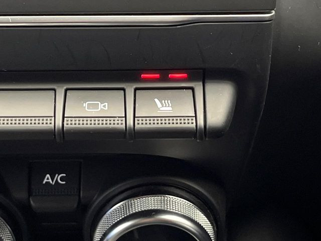 ���t�����g�V�[�g�q�[�e�B���O:�^�]�ȁE����ȋ��ɎO�i�K�Œ��߂��\�ȃV�[�g�q�[�^�[�𑕔����Ă���܂��B�G�߂��킸���K�ɂ��g�p���������܂��B