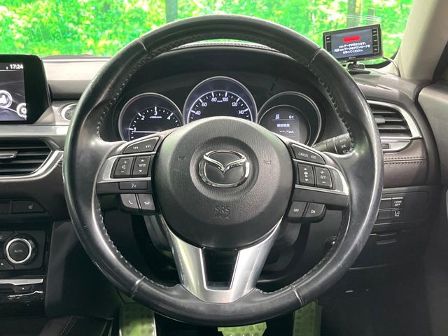 �y�����v�����X�e�A�����O�z�㎿�Ȋv���g�p���邱�ƂŁA��ɂ����������݂ƂĂ��^�]���₷���n���h���ł���