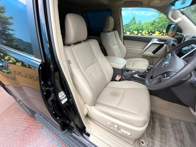 �^�]�ȃV�[�g���͎g�p�������Ȃ��A�ǍD�ȏ�ԂƂȂ��Ă��܂��B���J�Ɏg���Ă������Ƃ��悭�킩��܂��ˁB