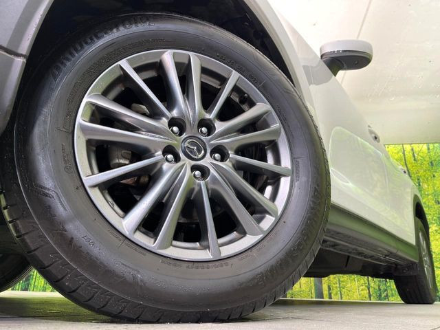 �y����17�C���`�A���~�z�C�[���z�O�ςɃ}�b�`���������A���~�z�C�[���𑕒����Ă���܂��B�e��ЊO�A���~�z�C�[����A�X�^�b�h���X�^�C�����戵�����Ă���܂��B���񂲑��k����������