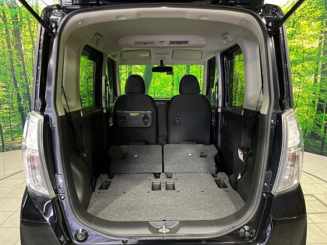 ���i�̂���������ʋ΁A���}���ɏ\���ȉ׎��X�y�[�X���m�ۂ��Ă���܂��B�Z�J���h�V�[�g��|���ƁA�傫�ȉו��̐ύڂ��\�ł���