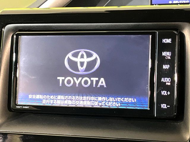 �y�����i�r�z�l�C�̏����i�r�𑕔����Ă���܂��B�i�r�̎g���₷���͂������A�I�[�f�B�I�@�\���[��!�L�����v�◷�s�͂������A�ʋ΂┃�����ȂǕ��i�̃h���C�u���y�����Ȃ�͂���