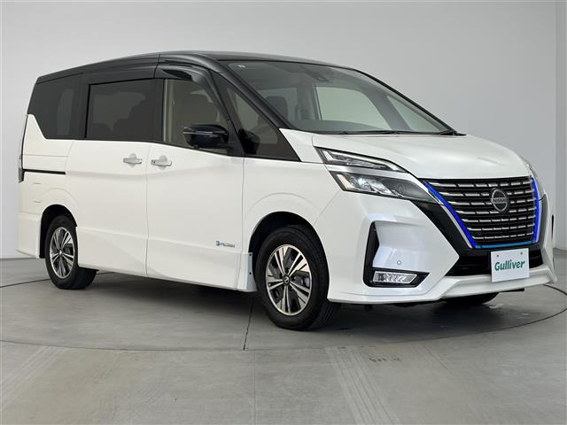 セレナ1.2 e-POWER ハイウェイスターV