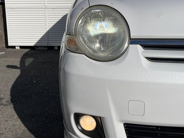 �yLED�w�b�h���C�g�z���V����ԑ��s�����ǍD�Ȏ��E���m�ۂ����S���ĉ^�]�ł��鍂�P�xLED�w�b�h���C�g�𑕔�!�_�����x�������A����d�͂��}�����Ă��܂��B