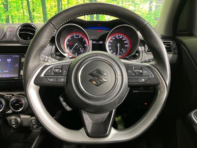 �y�����v�����X�e�A�����O�z�㎿�Ȋv���g�p���邱�ƂŁA��ɂ����������݂ƂĂ��^�]���₷���n���h���ł���