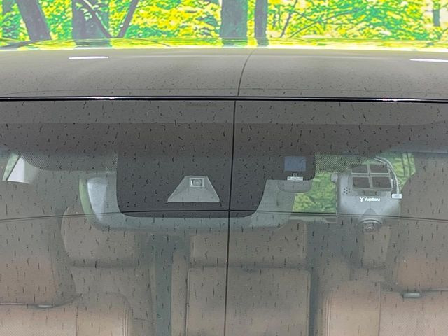 �y�g���^�Z�[�t�e�B�Z���X�z���s���ɑO���̎ԗ�����F�����A�Փ˂������Ȏ��͌x��ƃu���[�L�ŏՓˉ���Ɣ�Q�y�����A�V�X�g�B�����S�Ƀh���C�u�����y���݂��������܂��B