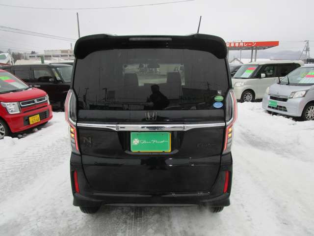 �o�b�N�J����!���Ԃ����߂ĉ^�]����邩����o�b�N���삪���̂��q�l�ɂ̓I�X�X���̑����ł�!