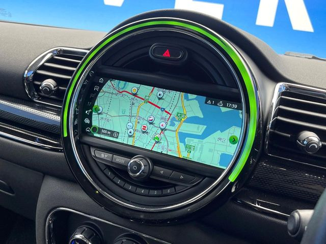 �������i�r:��̊��̂���i�r�́A����������ԓ������o���Ă���܂��B�I�[�f�B�I�@�\���[�����Ă���܂��̂ŁA�^�]�����y���߂܂���