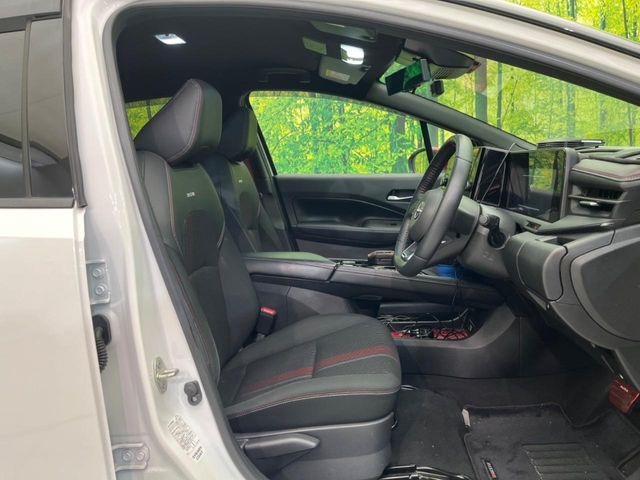 �y�n�[�t���U�[�V�[�g�z�������ƍ���S�n�𗼗������l�C�̃V�[�g���w�ʁE���ʂ̃t�@�u���b�N�f�ނ́A�ʋC���̗ǂ��⊊��ɂ����ɗD��Ă��܂��B�C���╞���ɍ��E���ꂸ���K�ɂ���肢�������܂��B