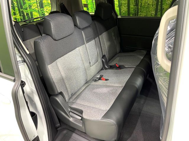 ���i���ȃI���W�i���t���A�}�b�g���I�v�V�����ɂĂ��p�ӂ��Ă���܂��B���D���ȃf�U�C����J���[�����Ԃɍ��킹�đI��ł����������Ƃ��ł��܂���