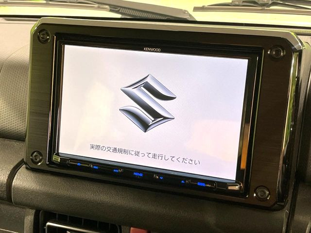 �y����9�C���`�i�r�z�l�C�̏����i�r�𑕔����Ă���܂��B�i�r�̎g���₷���͂������A�I�[�f�B�I�@�\���[��!�L�����v�◷�s�͂������A�ʋ΂┃�����ȂǕ��i�̃h���C�u���y�����Ȃ�͂���