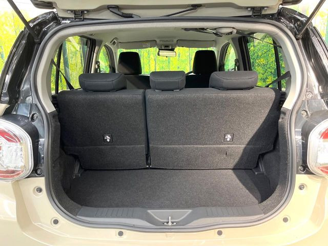 ���i�̂���������ʋ΁A���}���ɏ\���ȉ׎��X�y�[�X���m�ۂ��Ă���܂��B�Z�J���h�V�[�g��|���ƁA�傫�ȉו��̐ύڂ��\�ł���