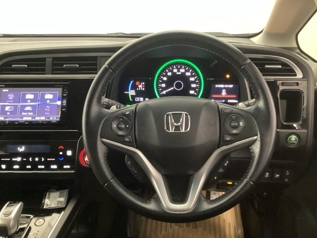 シャトル1.5 ハイブリッド X ホンダセンシング