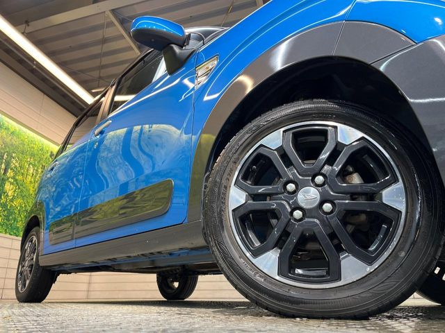 �y����15�C���`�A���~�z�C�[���z�O�ςɃ}�b�`���������A���~�z�C�[���𑕒����Ă���܂��B�e��ЊO�A���~�z�C�[����A�X�^�b�h���X�^�C�����戵�����Ă���܂��B���񂲑��k����������