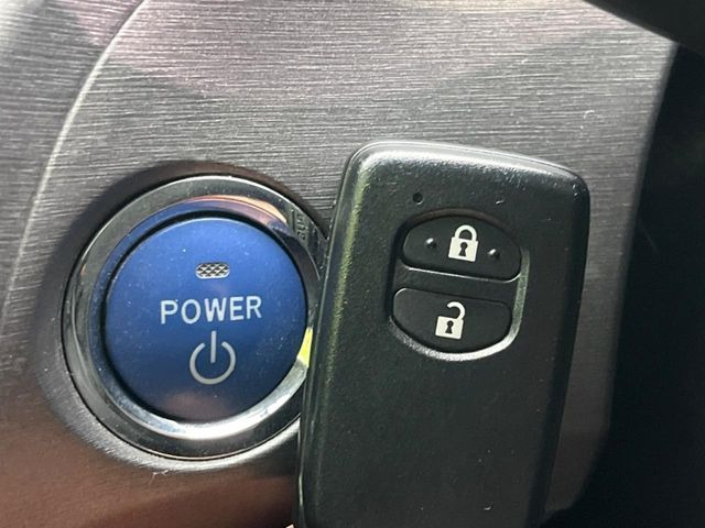 �y�X�}�[�g�L�[�z�J�o����|�P�b�g�ɓ��ꂽ�܂܂ł��h�A�̎{���E�������\�ȃX�}�[�g�L�[�𑕔��B�G���W���̃I���E�I�t�����J�M�����o���K�v����������Ƃ��Ă��֗��ł���