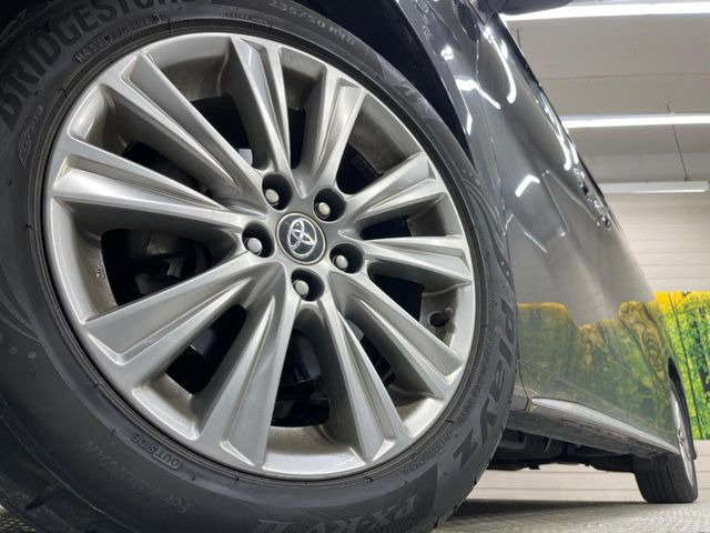 �y�����A���~�z�C�[���z�O�ςɃ}�b�`���������A���~�z�C�[���𑕒����Ă���܂��B�e��ЊO�A���~�z�C�[����A�X�^�b�h���X�^�C�����戵�����Ă���܂��B���񂲑��k����������