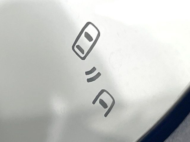 �y�u���C���h�X�|�b�g���j�^�[�z���s���A�h�A�~���[�̎��p�ɂȂ�₷���ӏ��Ɍ㑱�Ԃ��ڋ߂���ƃT�C�h�~���[�t�߂Ɍx����\���A�h���C�o�[�ɒ��ӊ��N�����Ă���܂��B