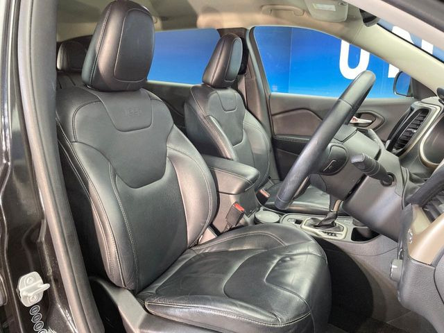 ���V�[�g�̎g�p��:�j��E�ւ�������Ȃ��A�����̒ʂ肫�ꂢ�ȏ�Ԃ��ێ����Ă���܂��B�܂��A�����N���[�j���O�E�R�[�e�B���O�����p�����������܂��B