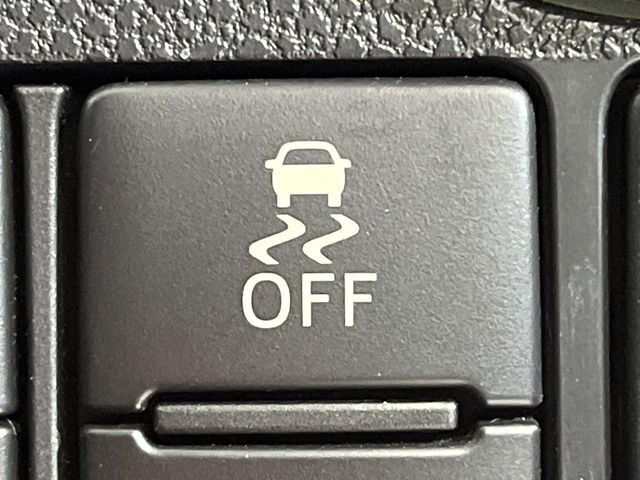 �y������h�~���u�z�ԗ��̉���������m����ƁA�����I�Ɏԗ��̐i�s������ۂ悤�Ɏԗ��𐧌䂵�܂��B�J�̓��ȂǊ���₷���H�ʏ󋵂ł����S�ȉ^�]���\�ł��B