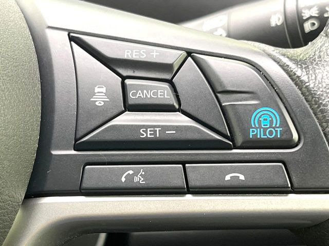 �y�v���p�C���b�g�z�������H�ł̒��������s���y��!!�a�؎��Ə��񑖍s�̃V�[���ŁA�A�N�Z���E�u���[�L�E�X�e�A�����O�������Ő��䂵�A�������^�]�̕��S���y�����Ă���܂���