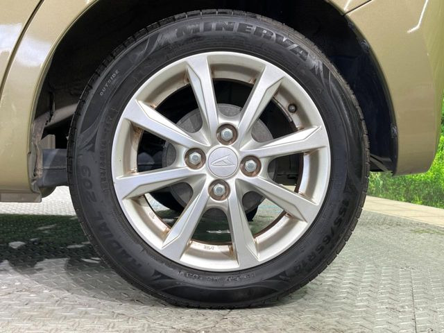 �y����14�C���`�A���~�z�C�[���z�O�ςɃ}�b�`���������A���~�z�C�[���𑕒����Ă���܂��B�e��ЊO�A���~�z�C�[����A�X�^�b�h���X�^�C�����戵�����Ă���܂��B���񂲑��k����������