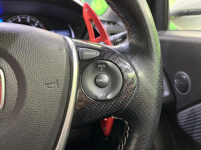 �y�N���[�Y�R���g���[���z�������H�����N���N���s�B�A�N�Z���𗣂��Ă���葬�x�ő��s���ł��A�������^�]���̕��S���y��!�����E�������ȒP�ȃX�C�b�`����Œ����ł��܂��B