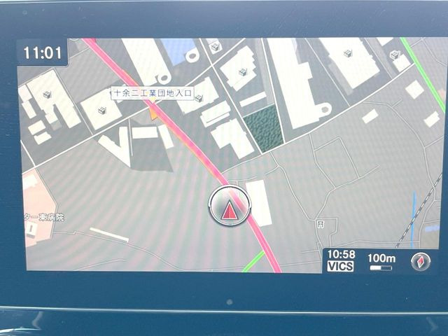 ��Mercedes�����i�r:��̊��̂���i�r�́A����������ԓ������o���Ă���܂��BBluetooth�Đ��ȂǃI�[�f�B�I�@�\���[�����Ă���܂��̂ŁA�^�]�����y���߂܂���