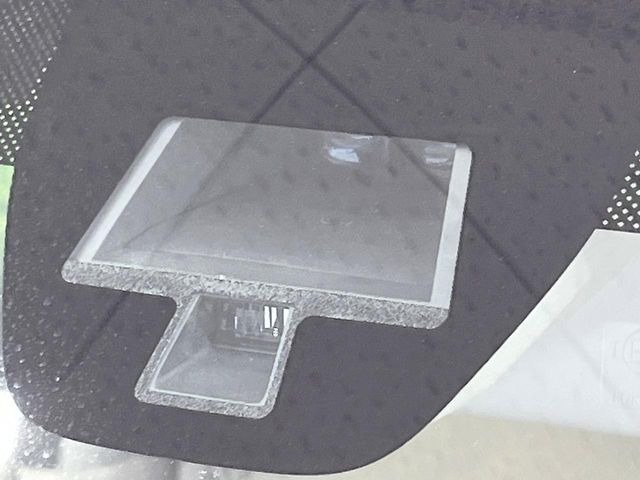 �y�X�Y�L �Z�[�t�e�B�T�|�[�g�z���s���ɑO���̎ԗ�����F�����A�Փ˂������Ȏ��͌x��ƃu���[�L�ŏՓˉ���Ɣ�Q�y�����A�V�X�g�B�����S�Ƀh���C�u�����y���݂��������܂��B