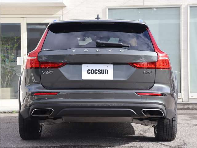 ���s�^�G���W���ɂ̓{���{�̔F�؂��擾����MOTUL�̍����I�C��SPECIFIC RBS0-2AE(0W-20)���g�p���܂��B