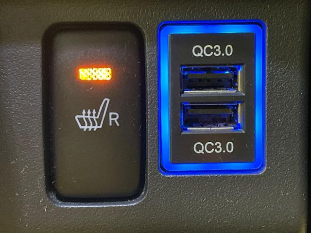 �y�V�[�g�q�[�^�[�z�������ɏd�󂷂�V�[�g�q�[�^�[!�G�A�R����葁�����܂��Ă����̂Ŋ�����̐l�����S�ł��ˁ�G�A�R���̉����͊������邩����A�Ƃ������ɂ����������߂ł��B