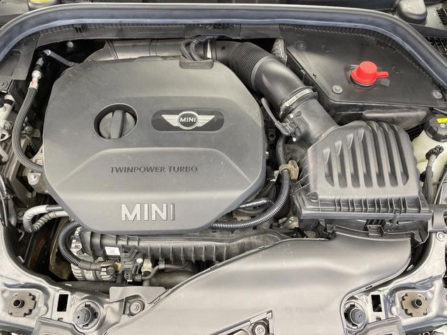 �����X�ł́A�e���[�J�[�̐�p�f�f�e�X�^�[�𓱓��B���Ǝ��i�����e�N�j�J���X�^�b�t���풓���Ă���܂��̂ŁA������̍ۂɂ����S���Ă����p���������܂��B