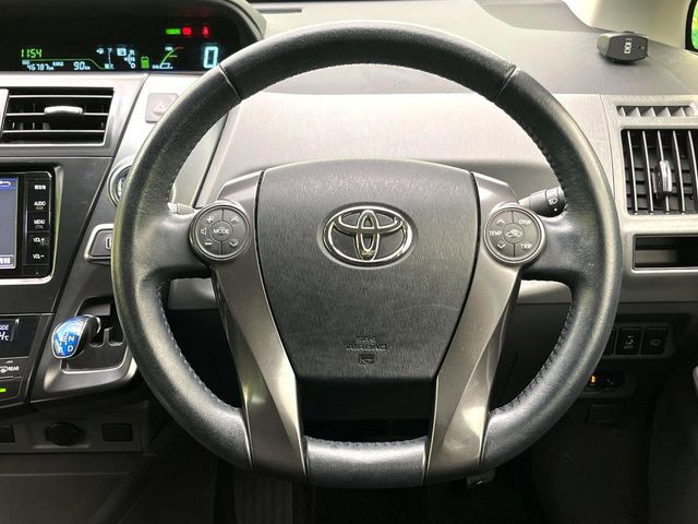 �y�����v�����X�e�A�����O�z�㎿�Ȋv���g�p���邱�ƂŁA��ɂ����������݂ƂĂ��^�]���₷���n���h���ł���