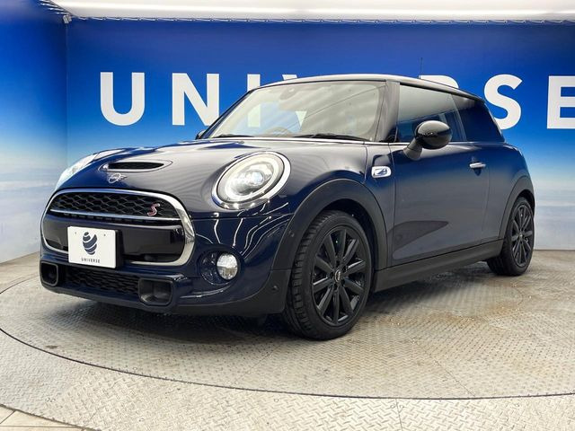 �������t�т̕ۏ؂̑��A���S�̍Œ�3�N�E���s�������ۏ�(�L��)�����p�ӁB�A���Ԃ����S���Ă��y���݂���������l�A�ۏؓ��e���[���͂������A�����_��&�I�C�������⃍�[�h�T�[�r�X���t�т��Ă���܂��B