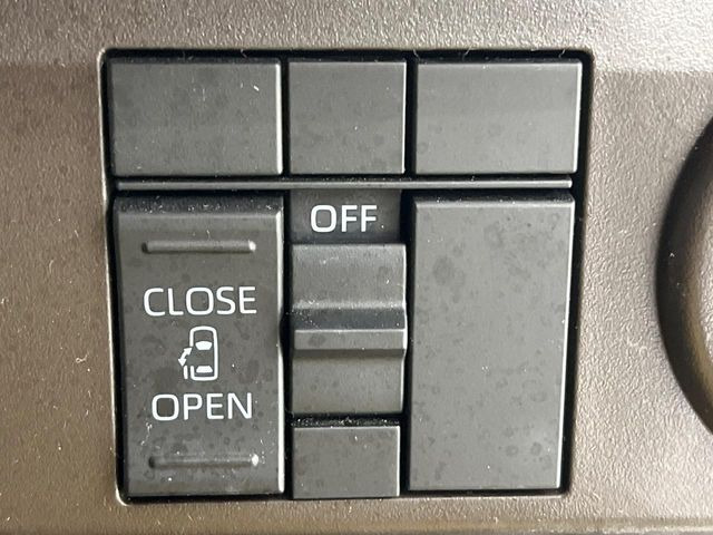 �y�p���[�X���C�h�h�A�z�X�}�[�g�L�[��^�]�Ȃ̃X�C�b�`�ŃX���C�h�h�A�̊J���\���d��������͂����ăh�A���J����K�v�������A���������q�l�ł��A�d���ו��������Ă��鎞�����N�ɊJ���߂ł��܂���