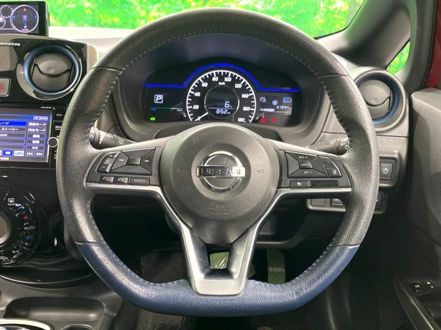 �y�����v�����X�e�A�����O�z�㎿�Ȋv���g�p���邱�ƂŁA��ɂ����������݂ƂĂ��^�]���₷���n���h���ł���