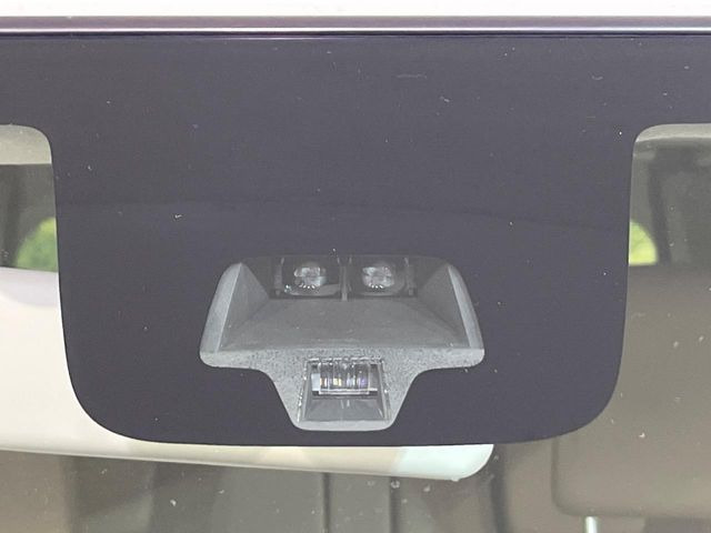 �y�X�Y�L �Z�[�t�e�B�T�|�[�g�z���s���ɑO���̎ԗ�����F�����A�Փ˂������Ȏ��͌x��ƃu���[�L�ŏՓˉ���Ɣ�Q�y�����A�V�X�g�B�����S�Ƀh���C�u�����y���݂��������܂��B