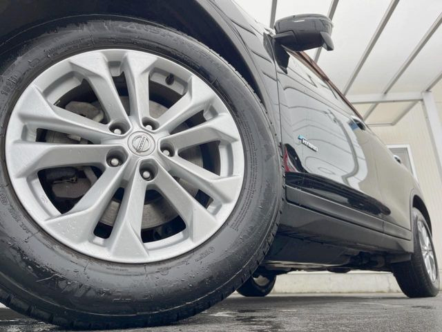 �y�����A���~�z�C�[���z�O�ςɃ}�b�`���������A���~�z�C�[���𑕒����Ă���܂��B�e��ЊO�A���~�z�C�[����A�X�^�b�h���X�^�C�����戵�����Ă���܂��B���񂲑��k����������