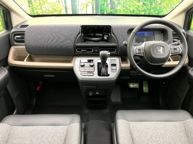 フリード1.5 e:HEV エアー EX