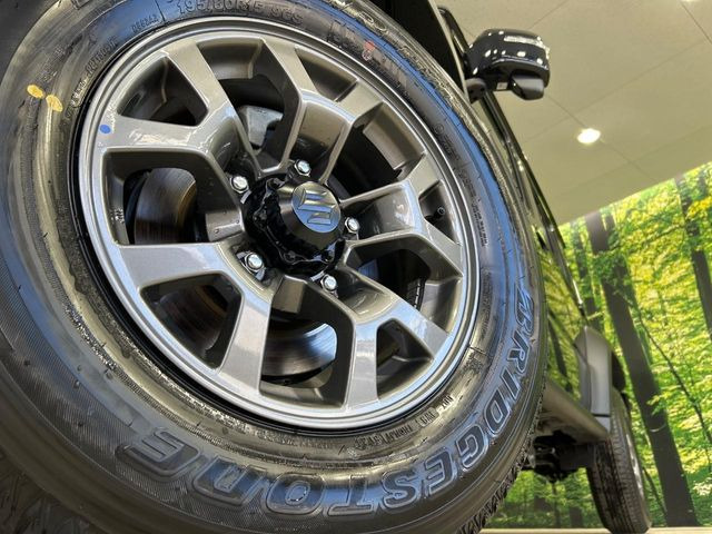 �y����15�C���`�A���~�z�C�[���z�O�ςɃ}�b�`���������A���~�z�C�[���𑕒����Ă���܂��B�e��ЊO�A���~�z�C�[����A�X�^�b�h���X�^�C�����戵�����Ă���܂��B���񂲑��k����������