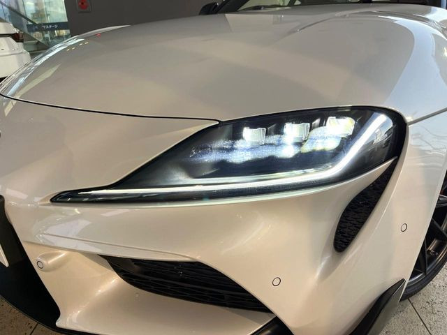 �yLED�w�b�h���C�g�z���V����ԑ��s�����ǍD�Ȏ��E���m�ۂ����S���ĉ^�]�ł��鍂�P�xLED�w�b�h���C�g�𑕔�!�_�����x�������A����d�͂��}�����Ă��܂��B