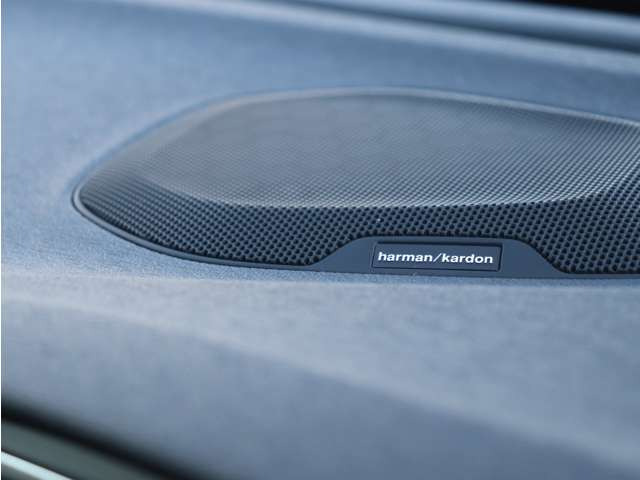 �h�C�c�̃{���{���`���[�j���O���[�J�[HEICO SPORTIV�̐��K�̔��X���t���ƈ��m���ɂ�HEICO SPORTIV�v���~�A���p�[�g�i�[KANTO / TOKAI�Ƃ��ĉ^�c�����Ă��܂��B