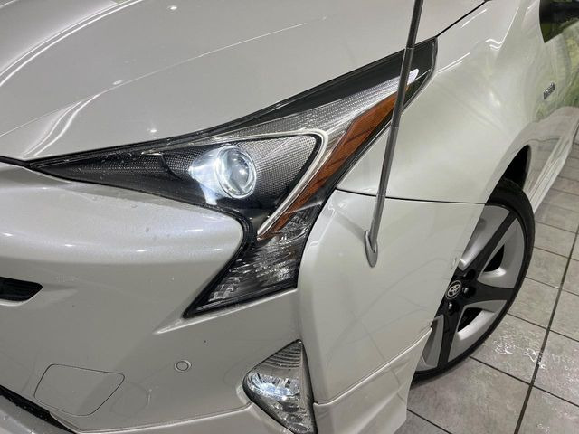 �yLED�w�b�h���C�g�z���V����ԑ��s�����ǍD�Ȏ��E���m�ۂ����S���ĉ^�]�ł��鍂�P�xLED�w�b�h���C�g�𑕔�!�_�����x�������A����d�͂��}�����Ă��܂��B